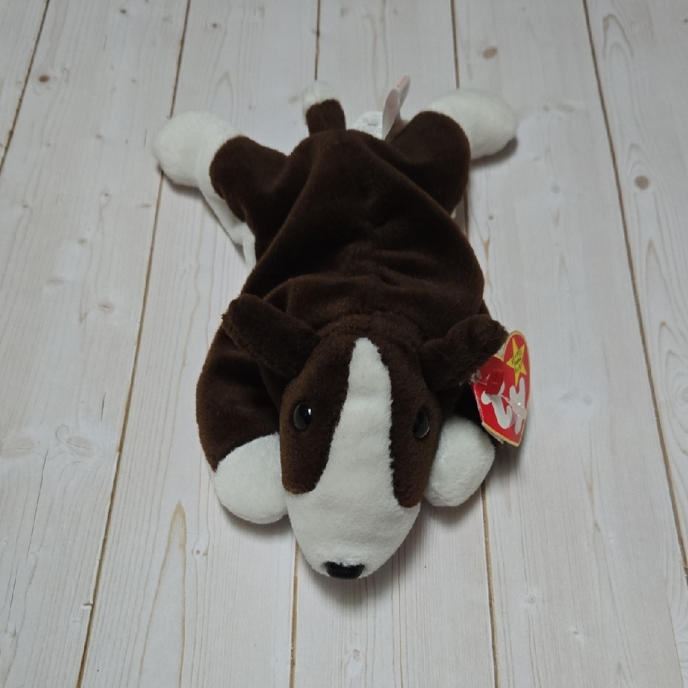 TY NWT BRUNO Beanie Babies 1997 Brown and White Plush Stuff Vintage Dog Toy 8"